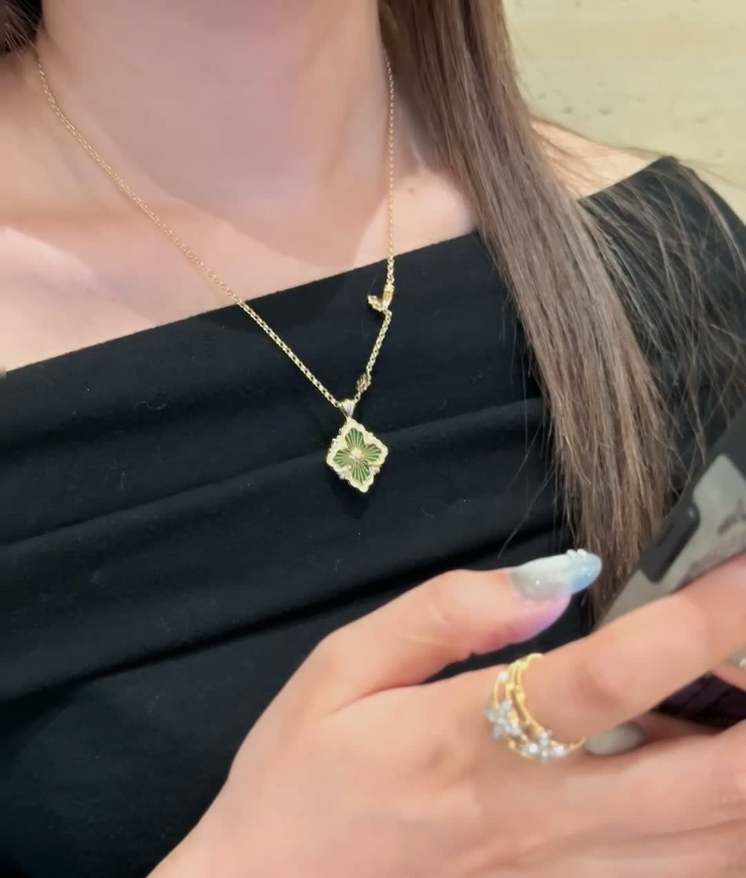 Buccellati Van Cleef & Arpels Vintage Alhambra Gold and Enamel Clover Pendant Necklace